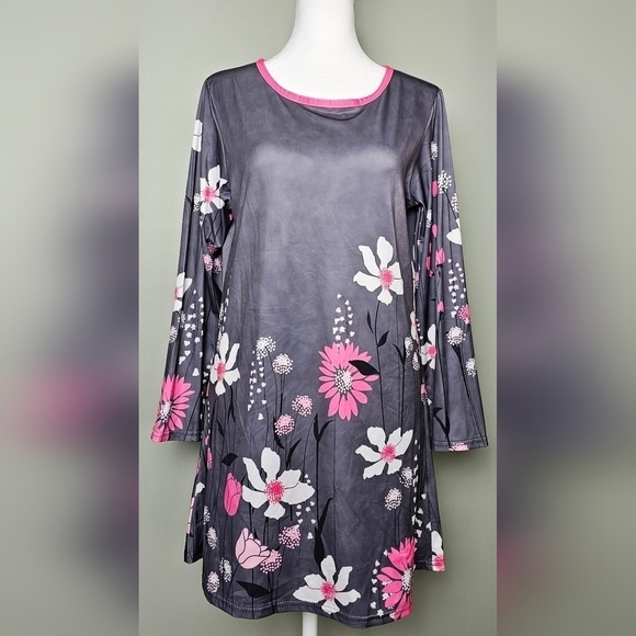 LILY by Firmiana Gray Floral Tunic SMALL - Picture 1 of 5